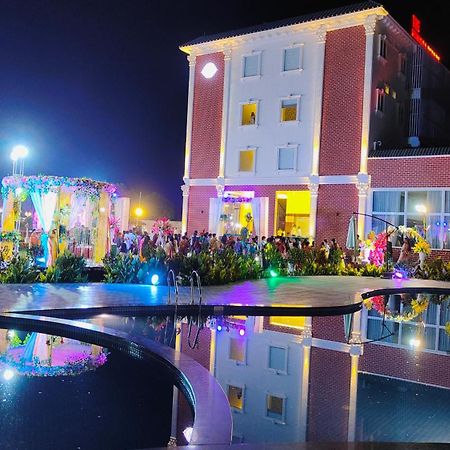 The Kamoda Resort 阿姆比卡普尔 外观 照片