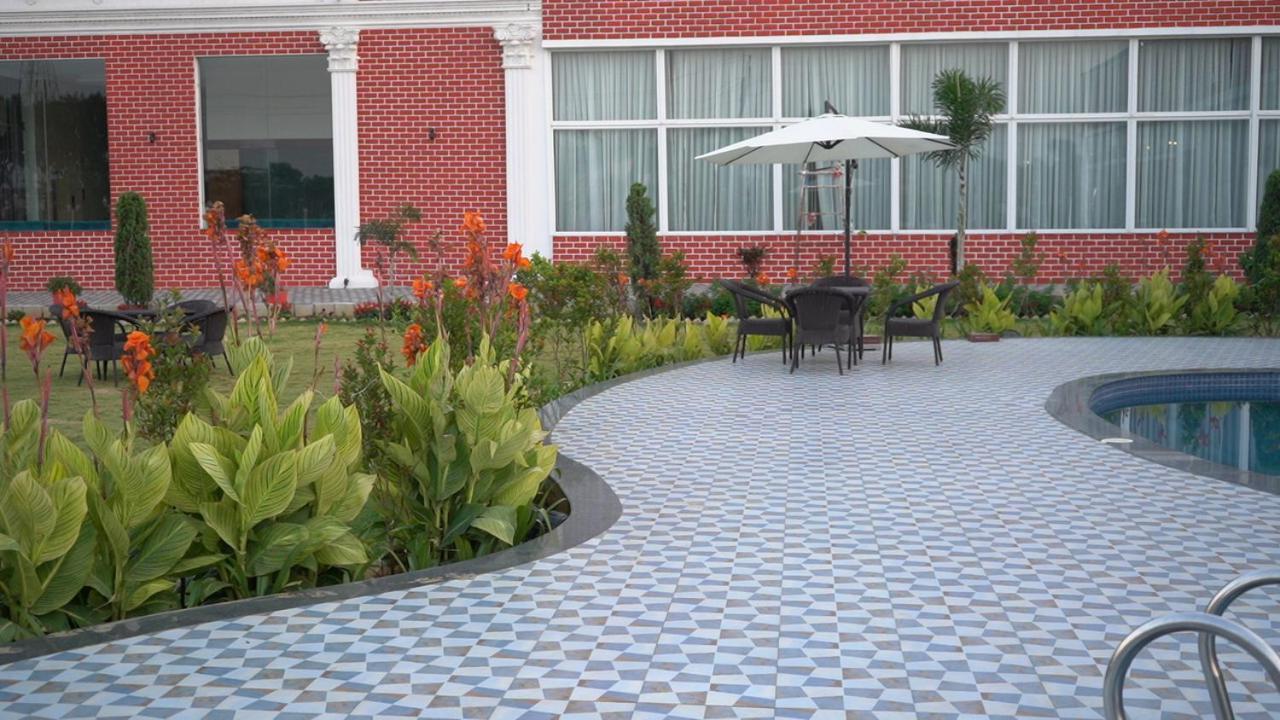 The Kamoda Resort 阿姆比卡普尔 外观 照片